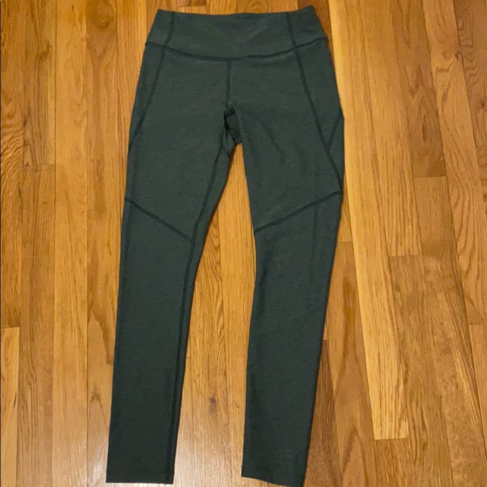Outdoor Voices size S Warmup Leggings- mid rise